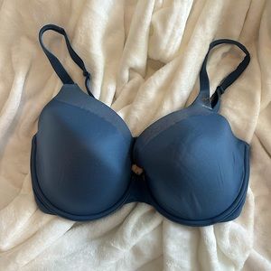 Victoria’s Secret Bra - 34DDD